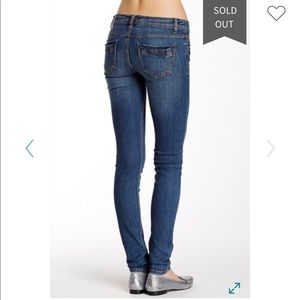 Eunina Medium Wash Jeans